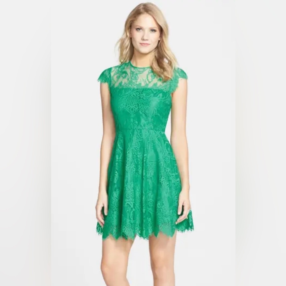 Elegant Green Lace Dress